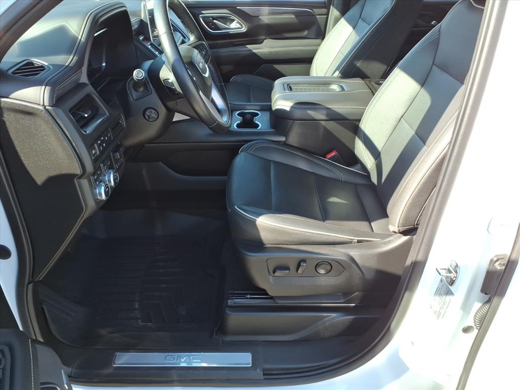 2022 GMC Yukon SLT - Photo 11