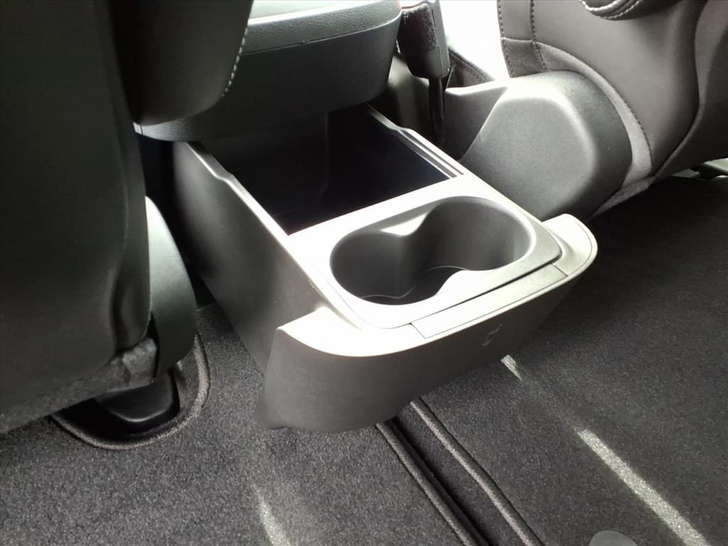 2026 Chrysler Pacifica Select - Photo 31
