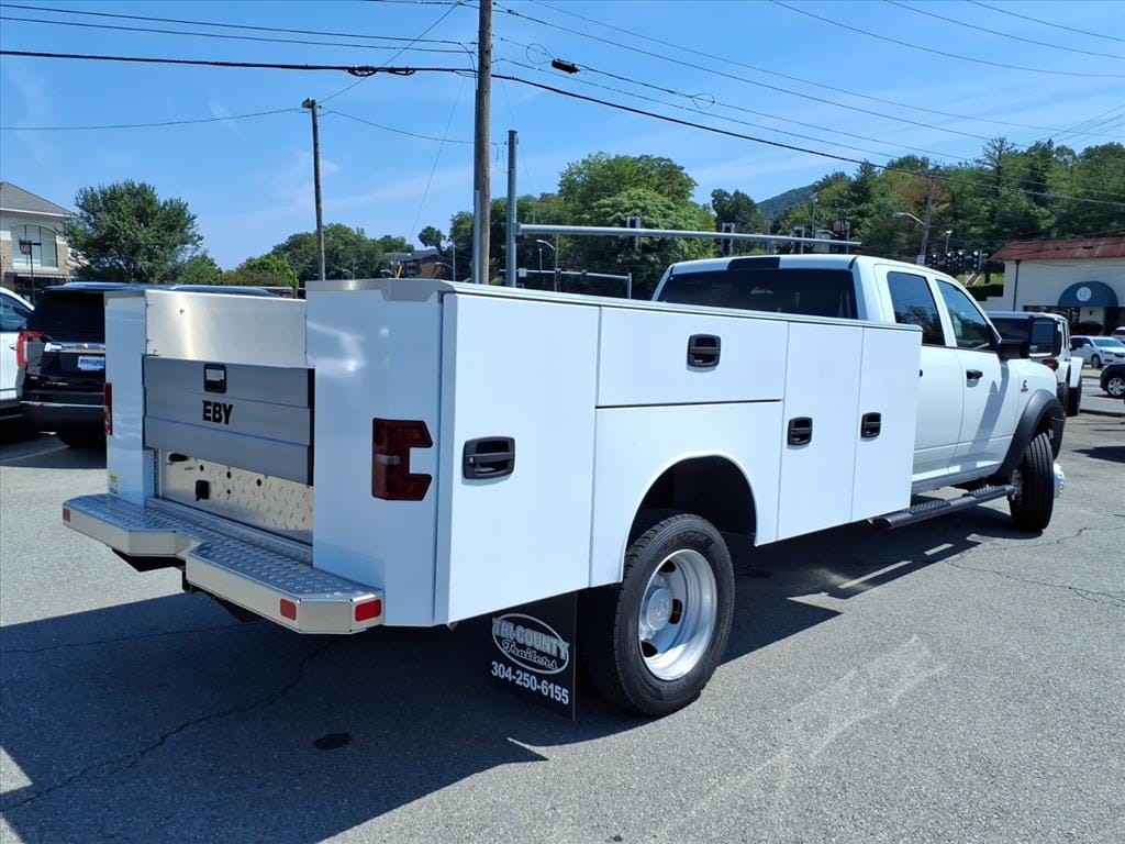 New 2026 Ram 4500 Chassis Cab TRADESMAN CREW 4X4 84' CA Pickup