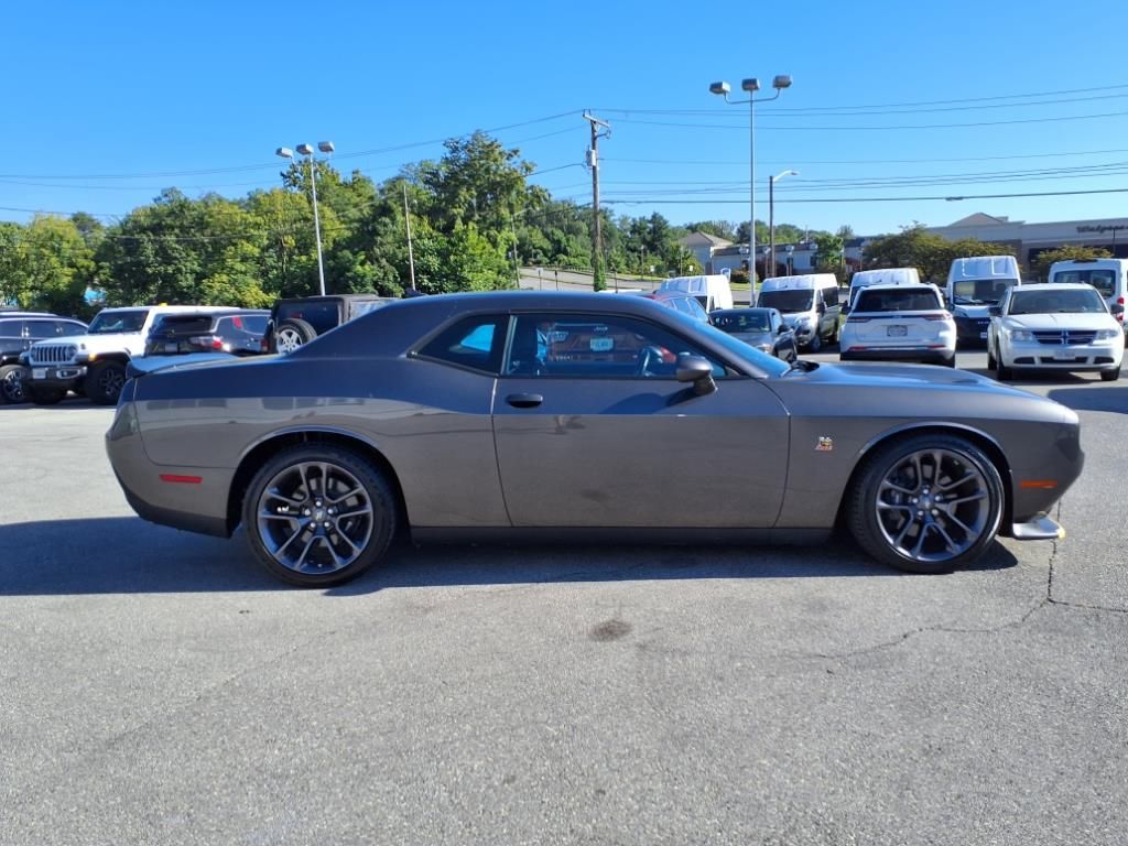 2023 Dodge Challenger R/T Scat Pack photo 3