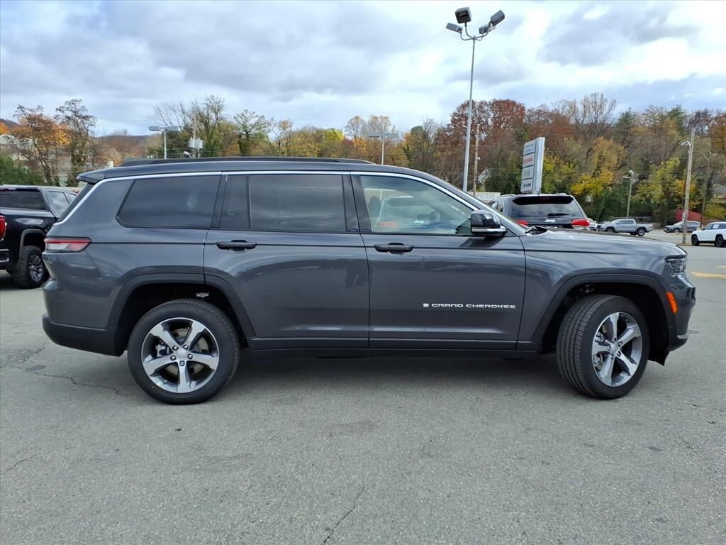 New 2025 Jeep Grand Cherokee L LIMITED 4X4 Sport Utility