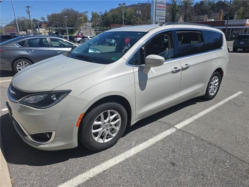2020 Chrysler Pacifica Touring