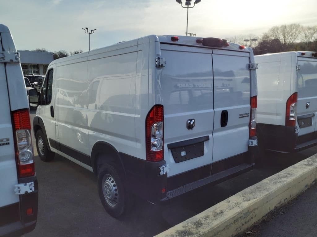New 2025 Ram ProMaster PROMASTER 1500 TRADESMAN CARGO VAN LOW ROOF 118' W Cargo Van