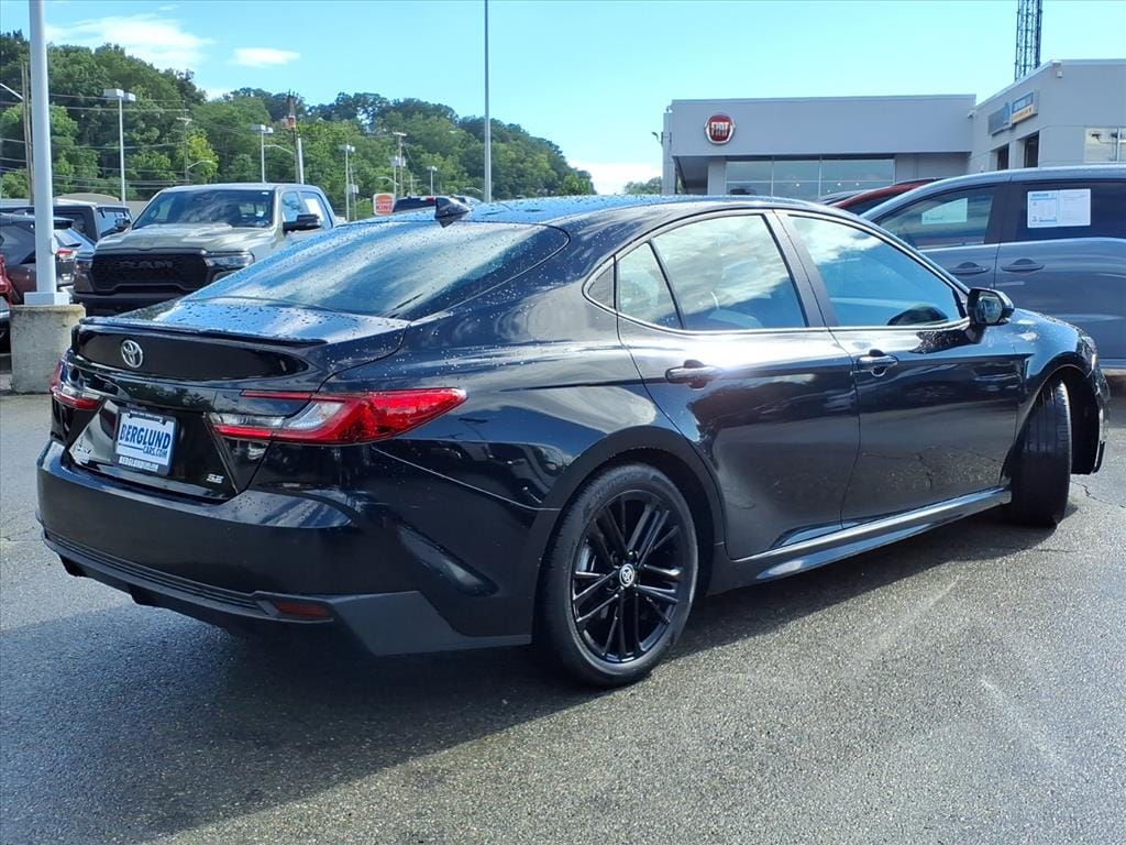 Used 2025 Toyota Camry Hybrid SE Sedan
