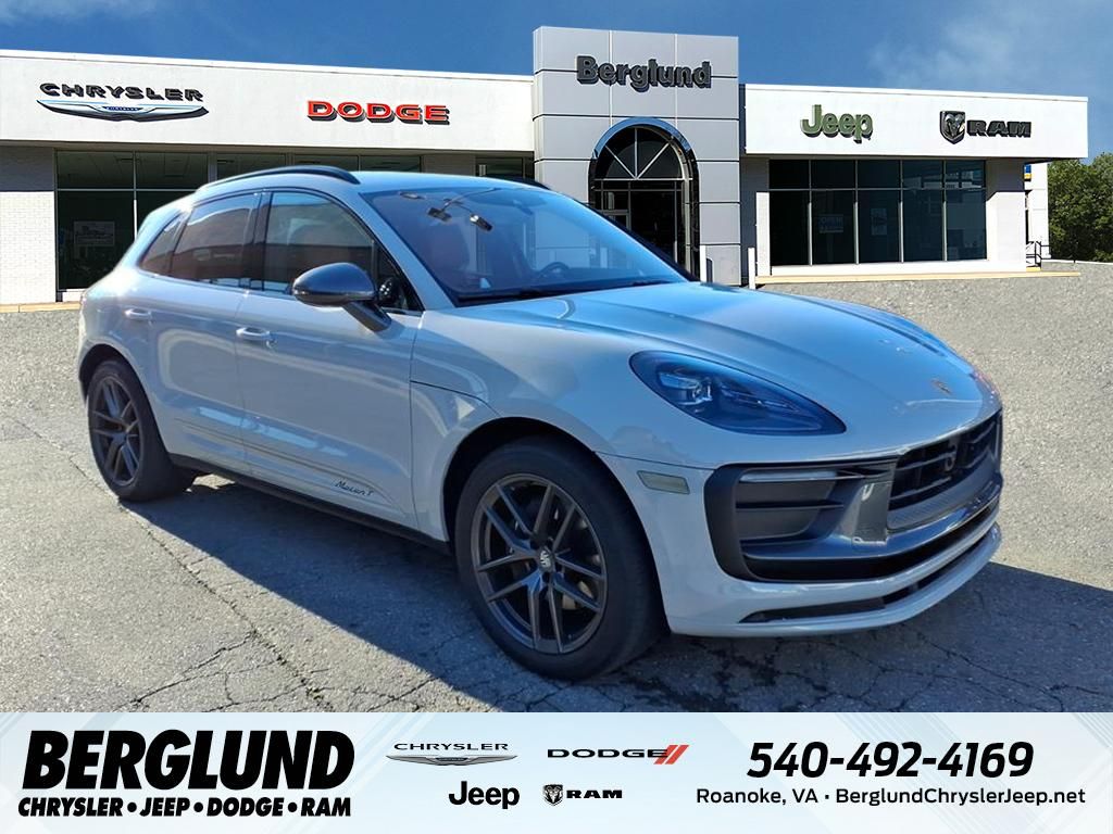 2023 Porsche Macan T
