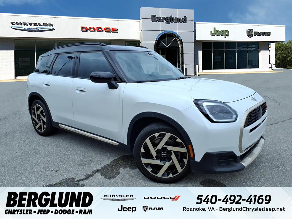 2025 MINI Countryman S ALL4's photo