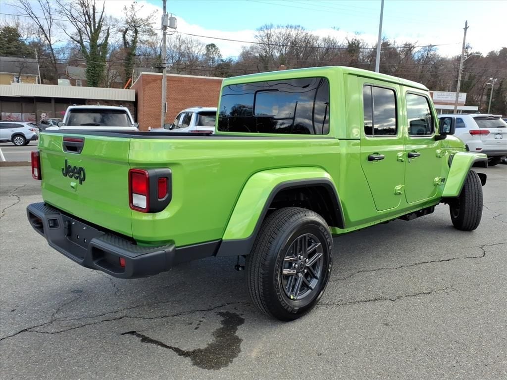 New 2026 Jeep Gladiator SPORT S 4X4 Pickup