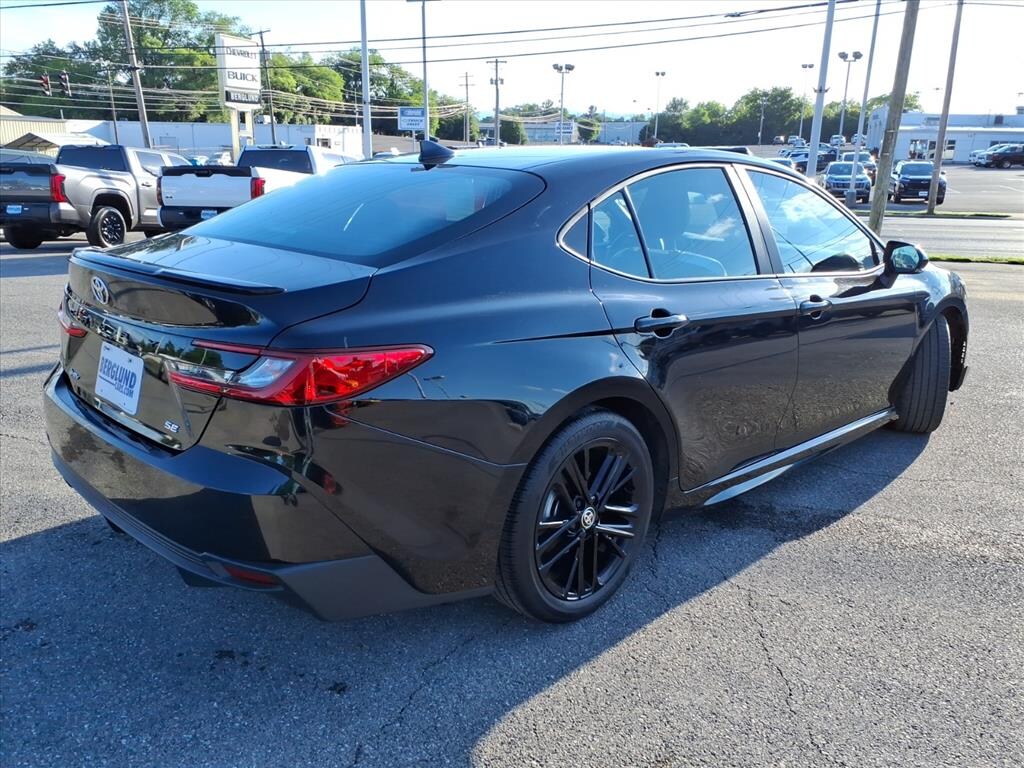 Used 2025 Toyota Camry Hybrid SE Sedan