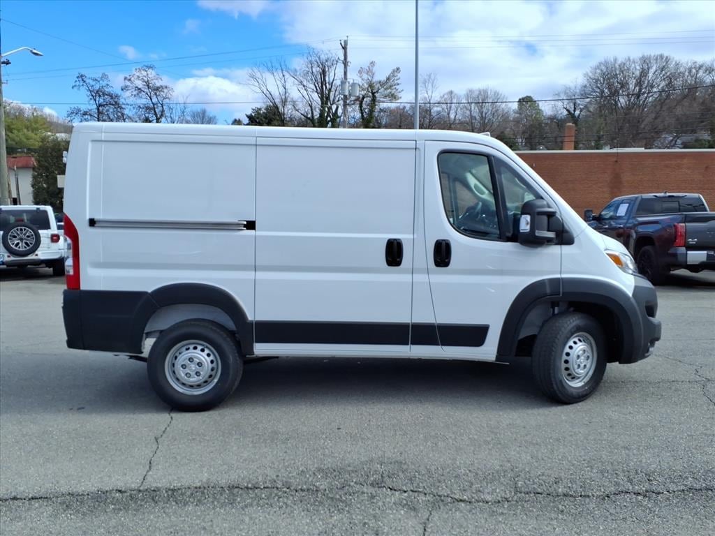 New 2026 Ram ProMaster PROMASTER 1500 TRADESMAN CARGO VAN LOW ROOF 118' W Cargo Van