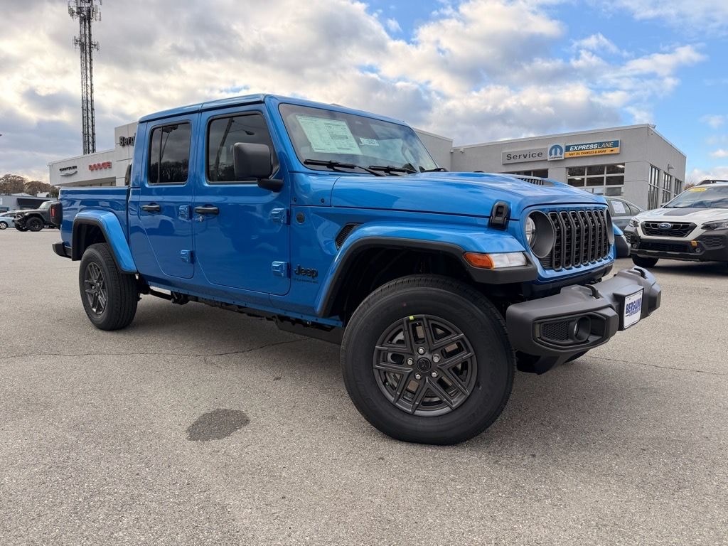 New 2026 Jeep Gladiator SPORT S 4X4 Pickup