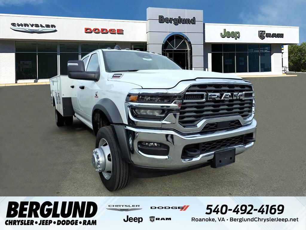 New 2025 Ram 5500 Chassis Cab 5500 TRADESMAN CHASSIS CREW CAB 4X4 84' CA Pickup