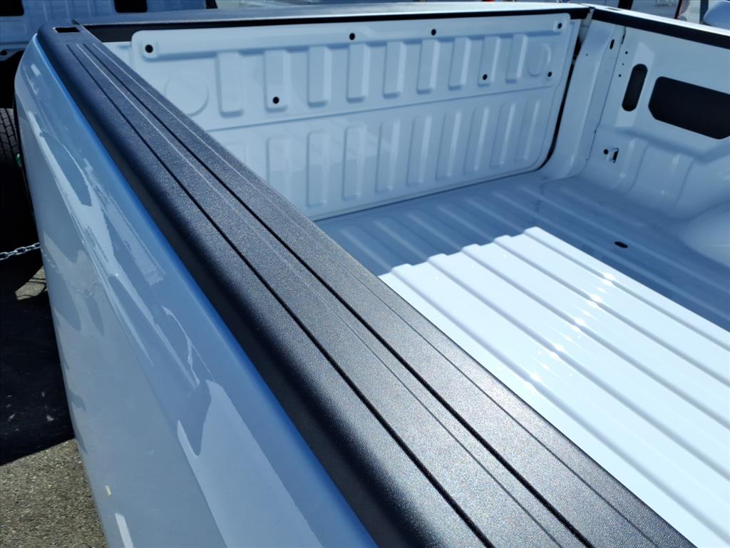 New 2027 Ram 1500 TRADESMAN CREW CAB 4X2 5'7 BOX Pickup