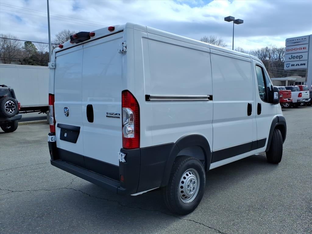 New 2026 Ram ProMaster PROMASTER 1500 TRADESMAN CARGO VAN LOW ROOF 118' W Cargo Van