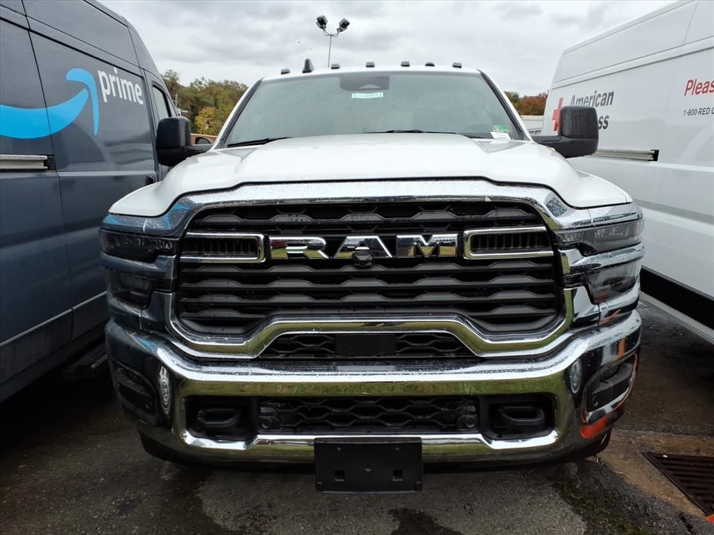 New 2025 Ram 2500 TRADESMAN CREW CAB 4X4 8' BOX Pickup