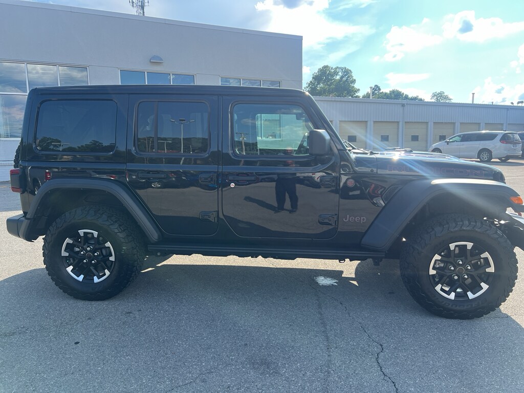 Used 2024 Jeep Wrangler Rubicon Sport Utility