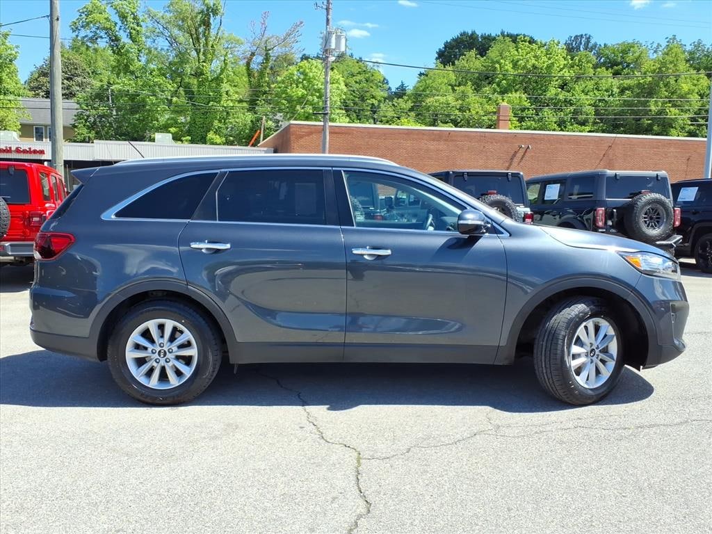 Used 2020 Kia Sorento LX Sport Utility