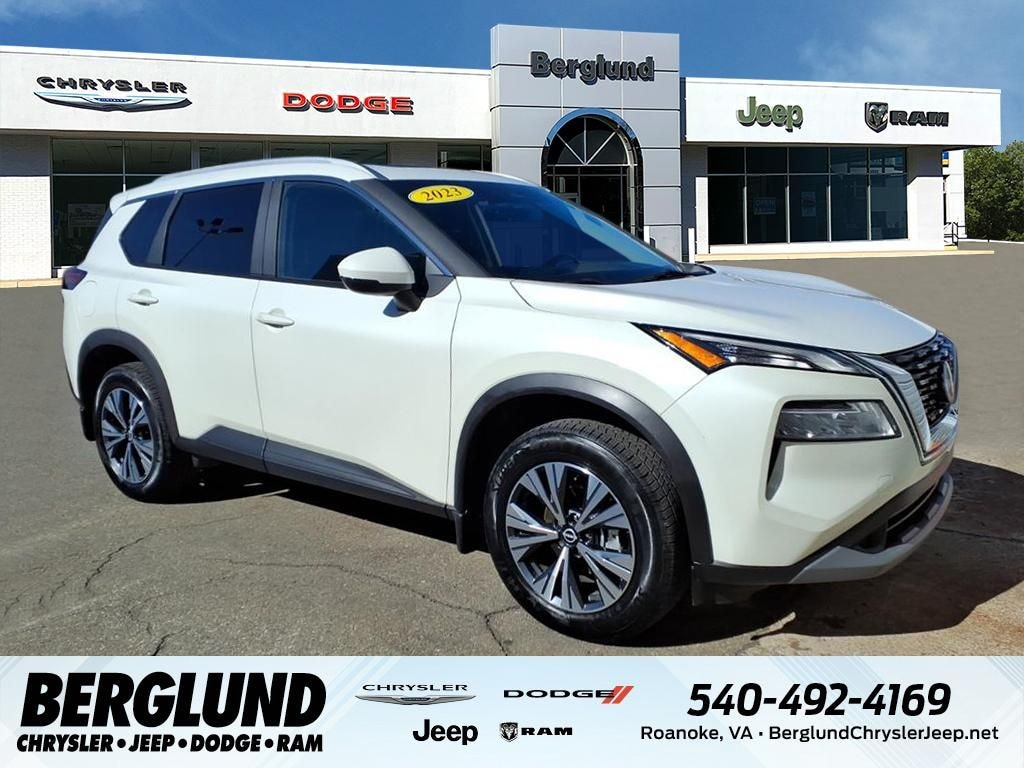 Used 2023 Nissan Rogue SV Sport Utility