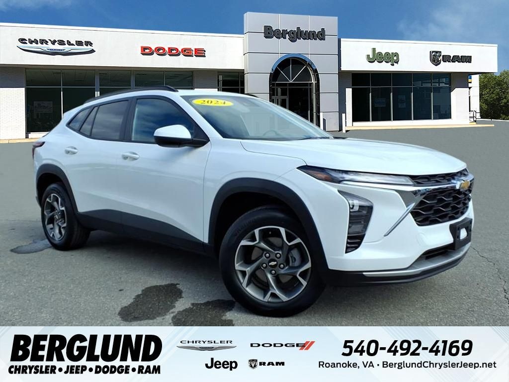 Used 2024 Chevrolet Trax LT SUV