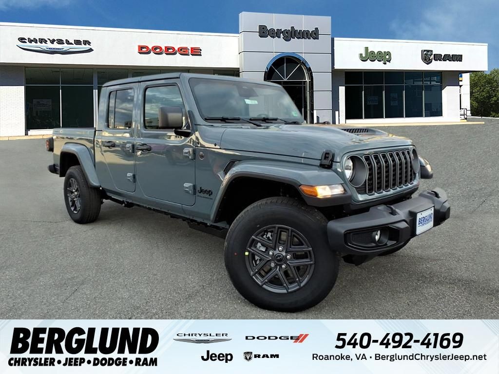 New 2026 Jeep Gladiator SPORT S 4X4 Pickup