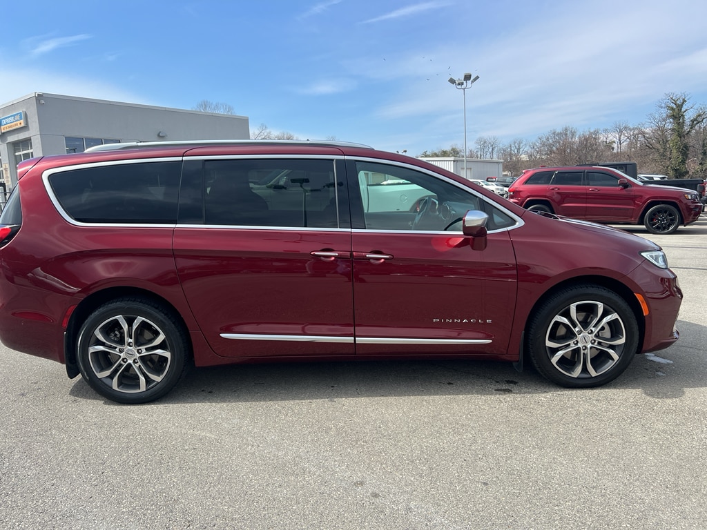 Used 2021 Chrysler Pacifica Pinnacle Passenger Van