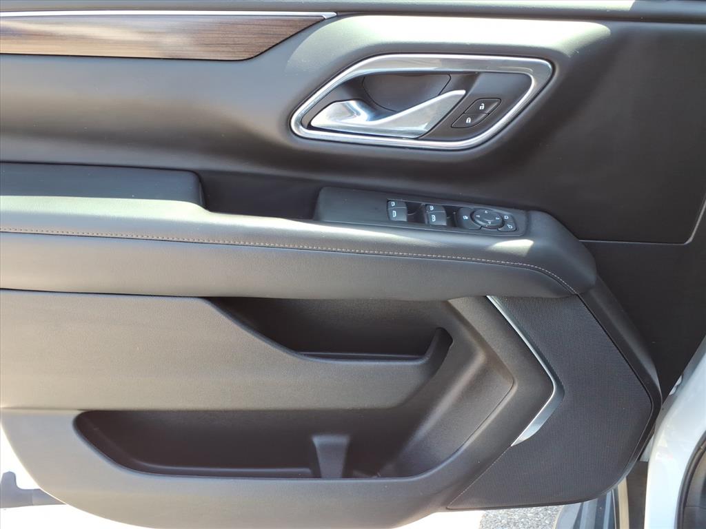 2023 GMC Yukon XL SLE - Photo 16