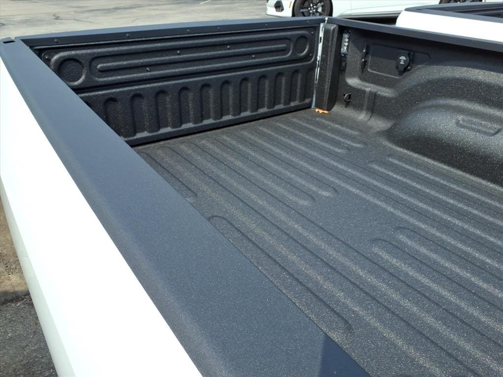 New 2026 Ram 2500 TRADESMAN CREW CAB 4X4 6'4 BOX Pickup