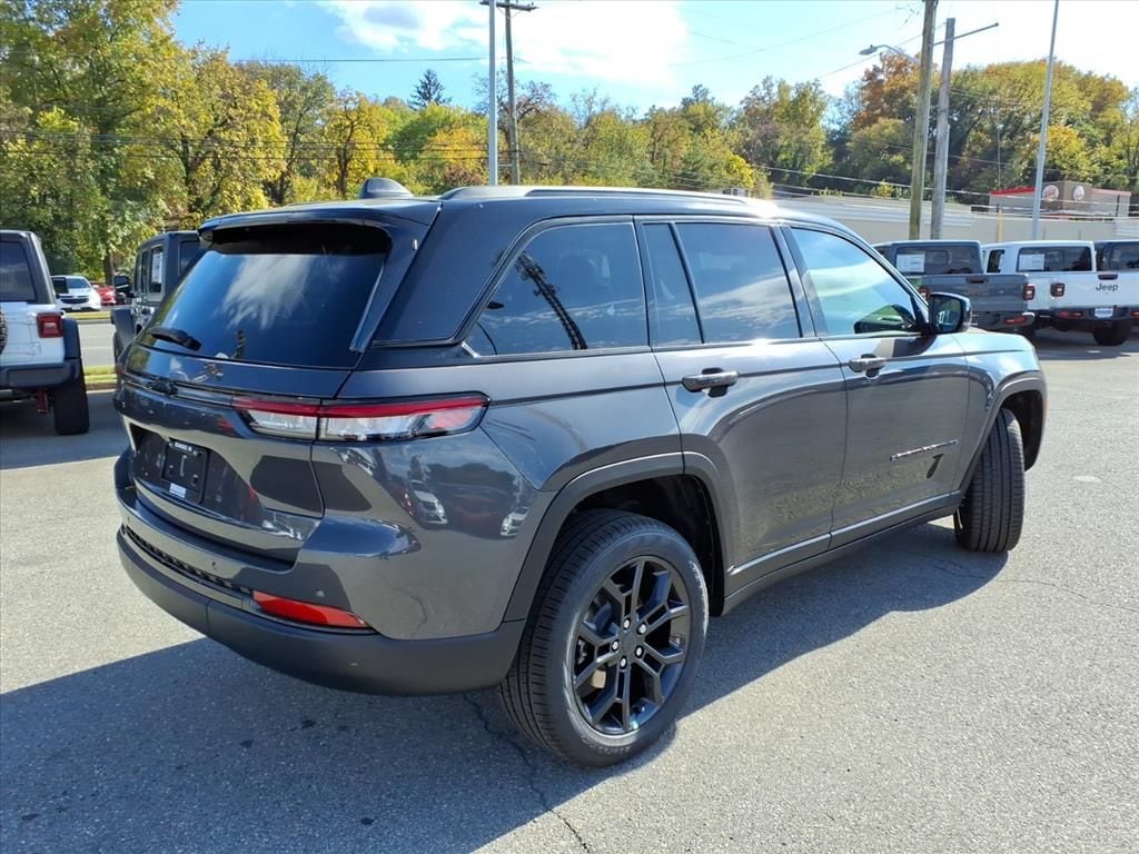 New 2025 Jeep Grand Cherokee LIMITED 4X4 Sport Utility