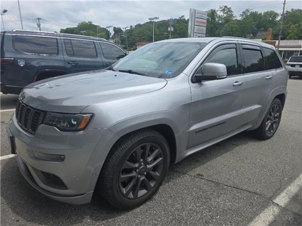 Used 2019 Jeep Grand Cherokee High Altitude Sport Utility