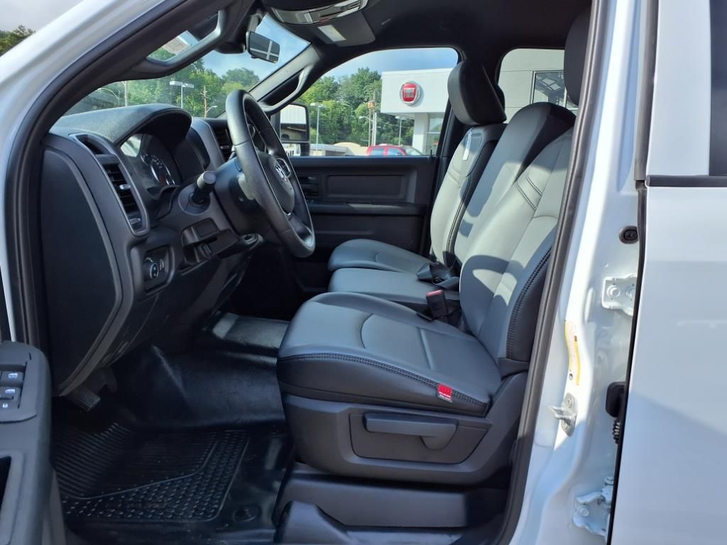 2026 Ram 2500 Tradesman photo 3