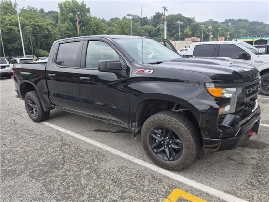 Used 2024 Chevrolet Silverado Custom Trail Boss Crew Cab