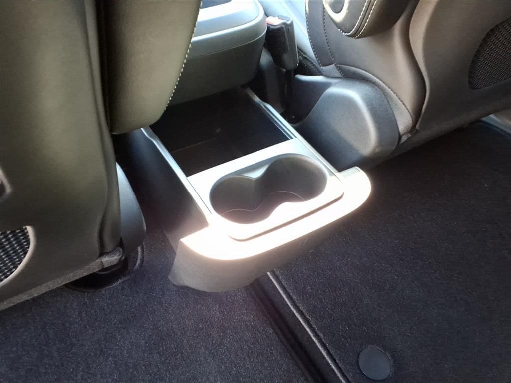 2026 Chrysler Pacifica Select - Photo 32