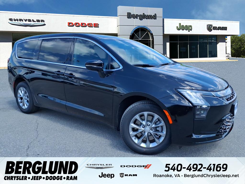 2027 Chrysler Pacifica Select AWD's photo