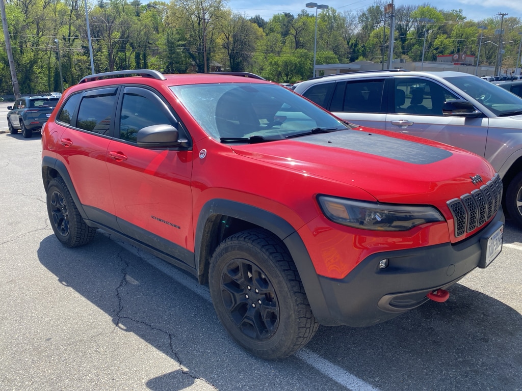 Used 2019 Jeep Cherokee Trailhawk Sport Utility