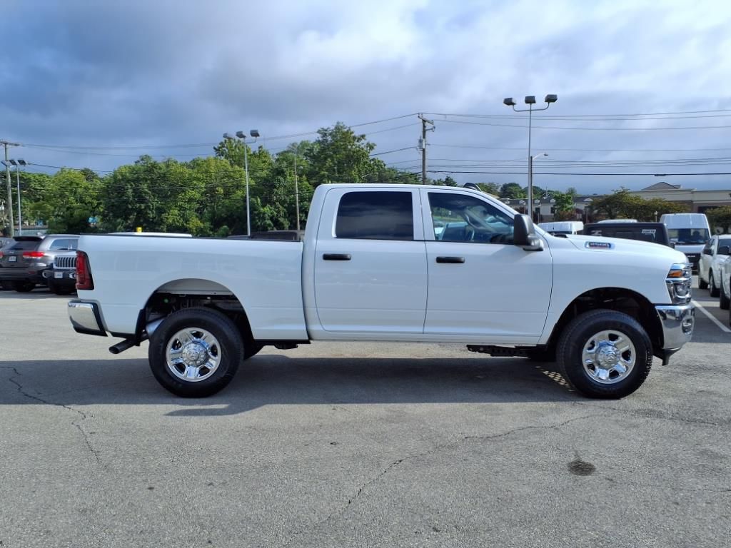 2026 Ram 2500 Tradesman photo 2