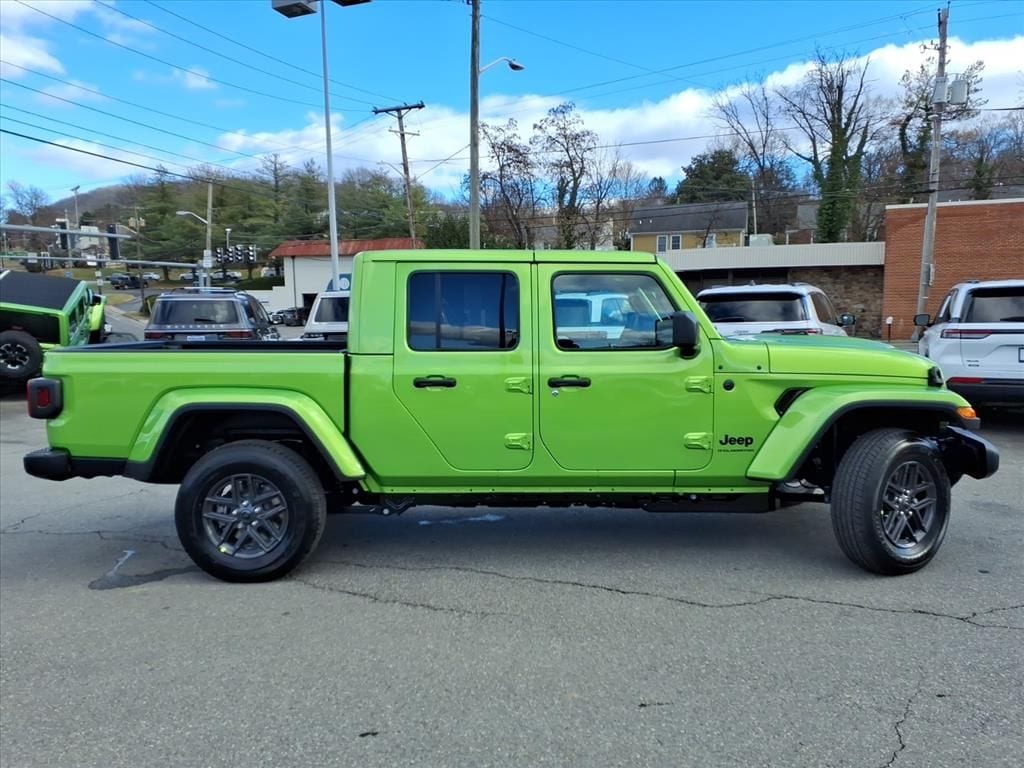 New 2026 Jeep Gladiator SPORT S 4X4 Pickup