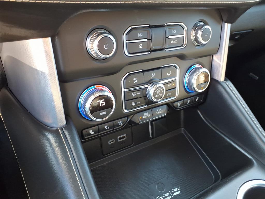 2022 GMC Yukon SLT - Photo 26