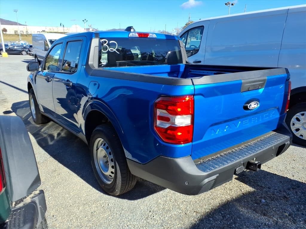 Used 2025 Ford Maverick XL Crew Cab Short Bed Truck
