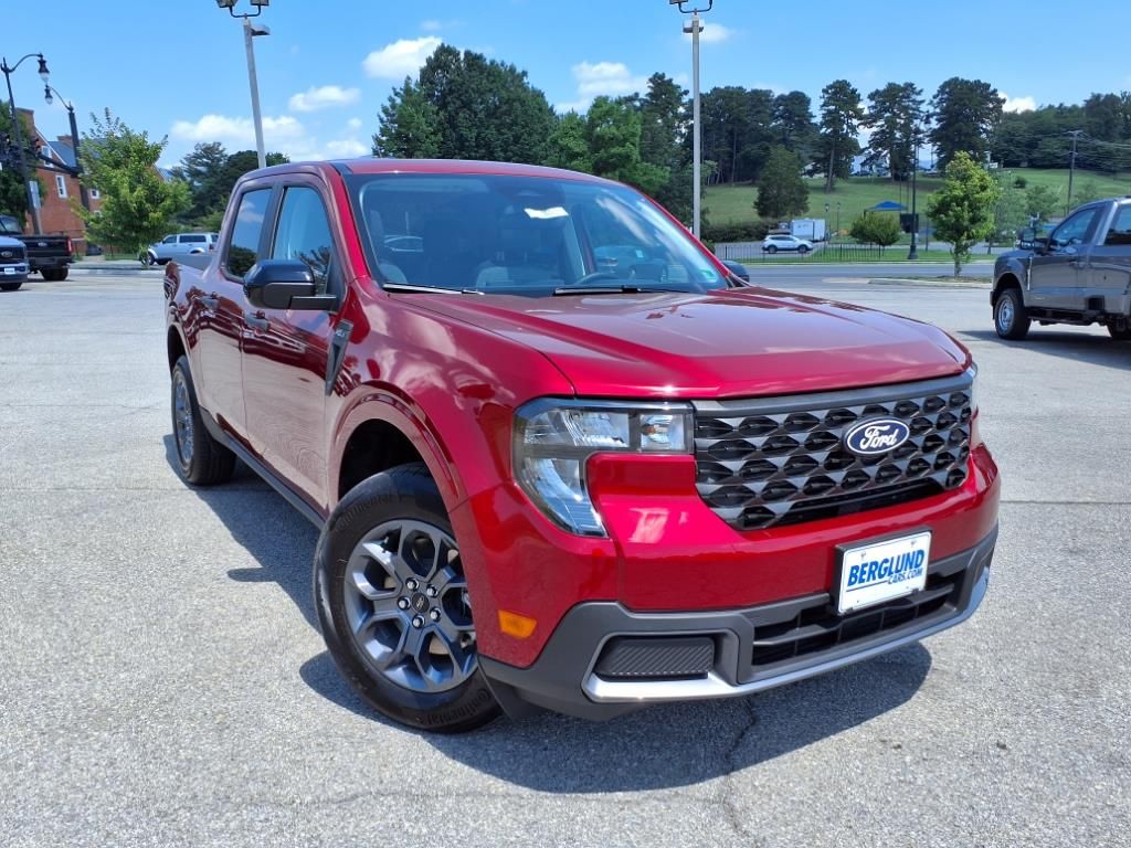 2025 Ford Maverick XLT photo 2