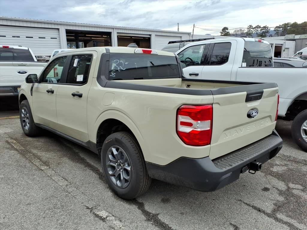 Used 2025 Ford Maverick XLT Crew Cab Short Bed Truck