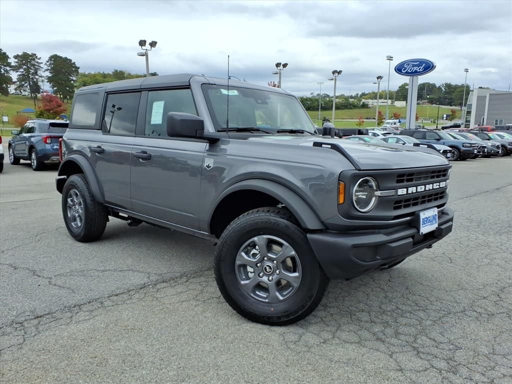 2025 Ford Bronco 4-Door Big Bend's photo