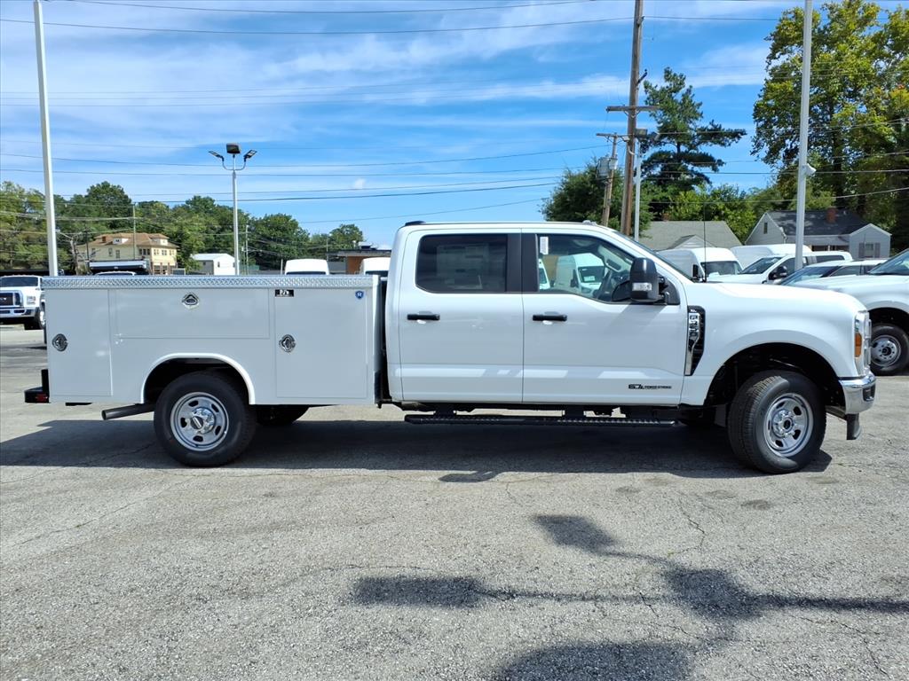New 2026 Ford F-350 XL Crew Cab