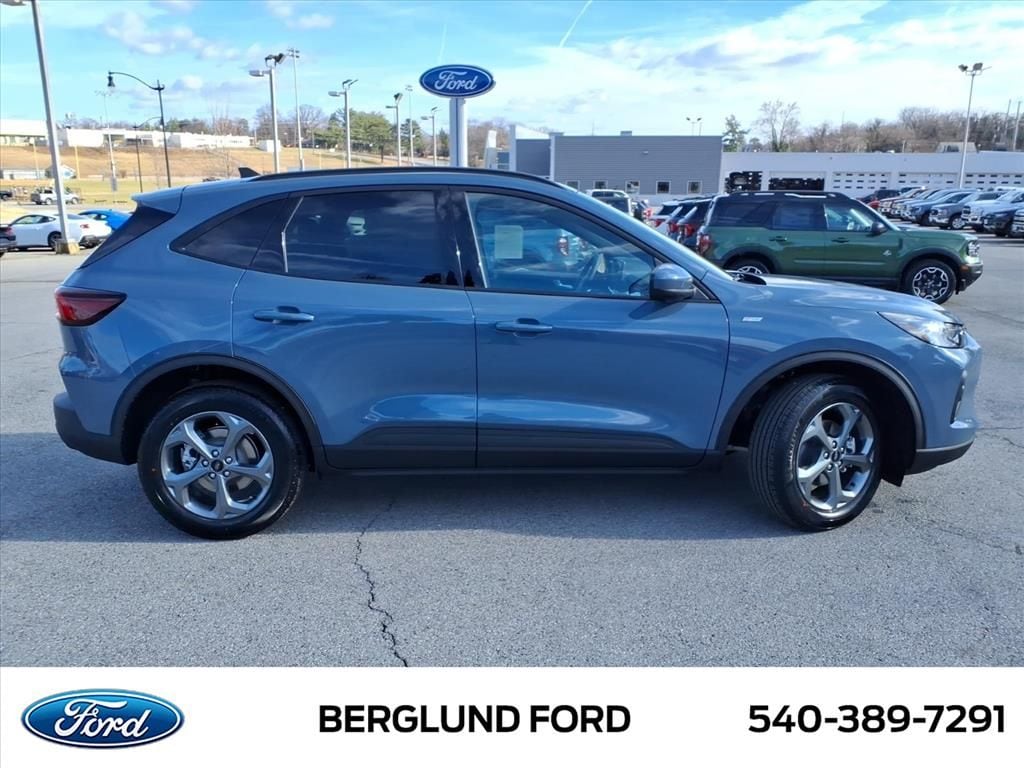 New 2026 Ford Escape ST-Line Select Sport Utility