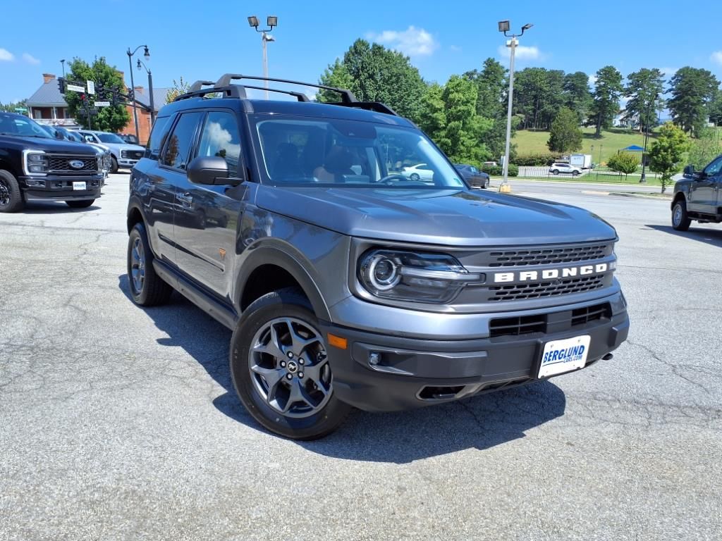 2021 Ford Bronco Sport Badlands photo 2