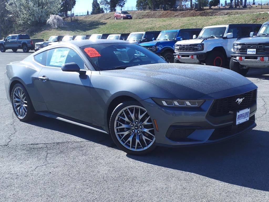 2025 Ford Mustang EcoBoost Premium photo 2