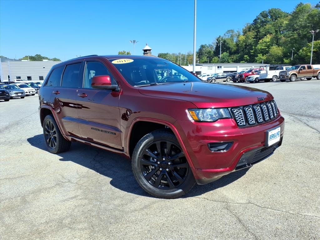 Used 2018 Jeep Grand Cherokee Laredo SUV