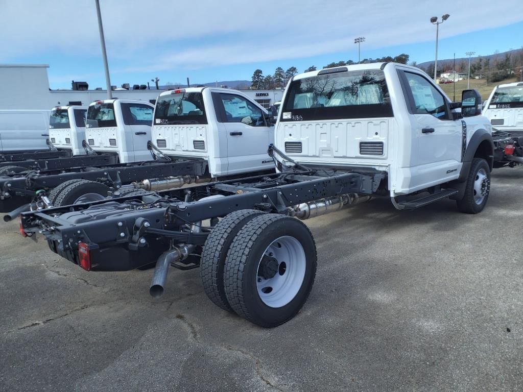 2024 Ford F-550 XL photo 3