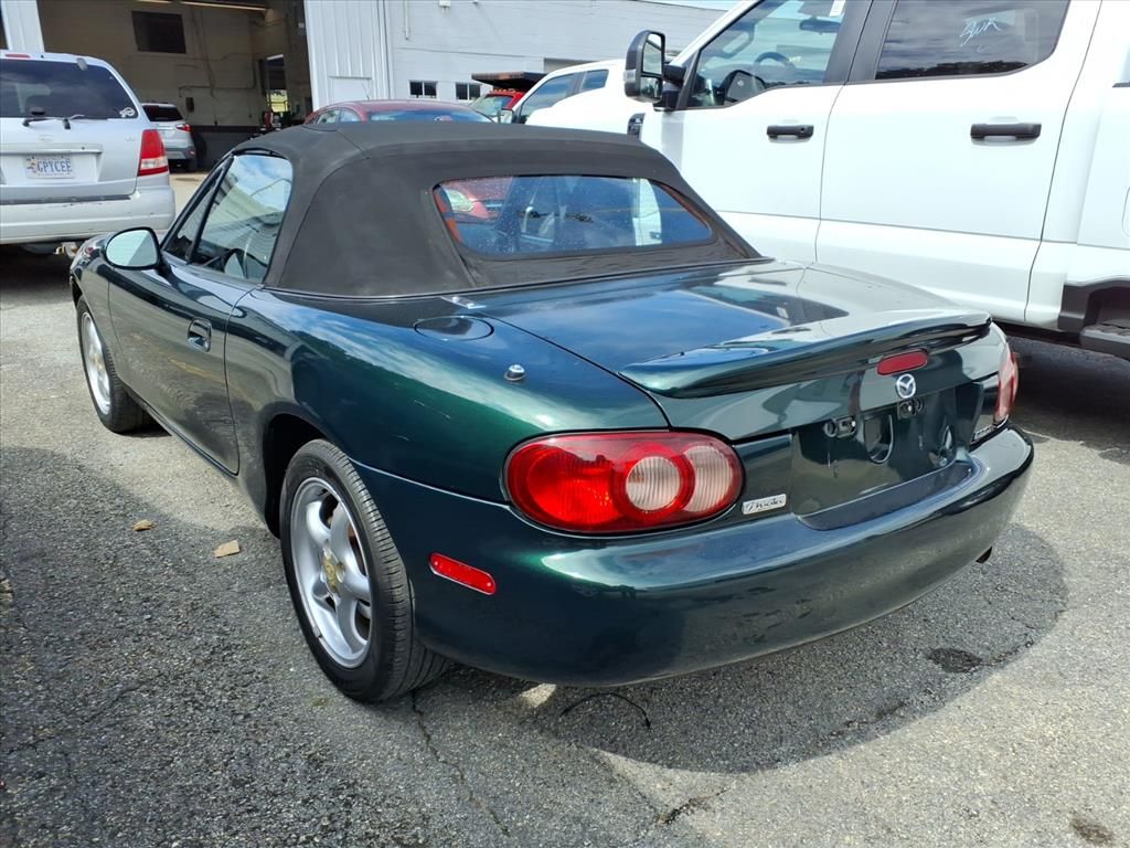 2002 Mazda MX-5 Miata Miata Base photo 3