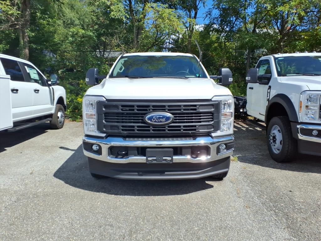 2025 Ford F-250 XL photo 2