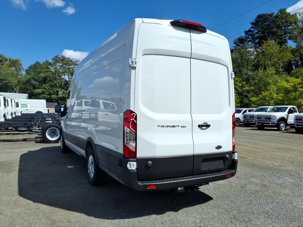 2025 Ford Transit Cargo Van photo 4
