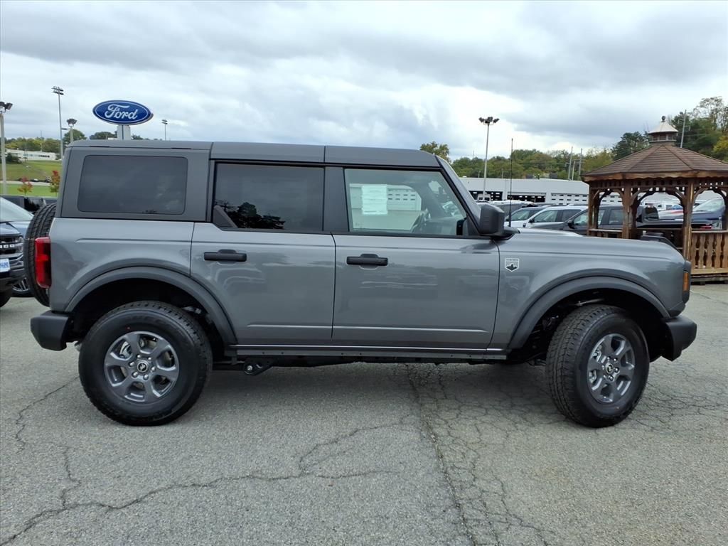 2025 Ford Bronco Big Bend photo 2